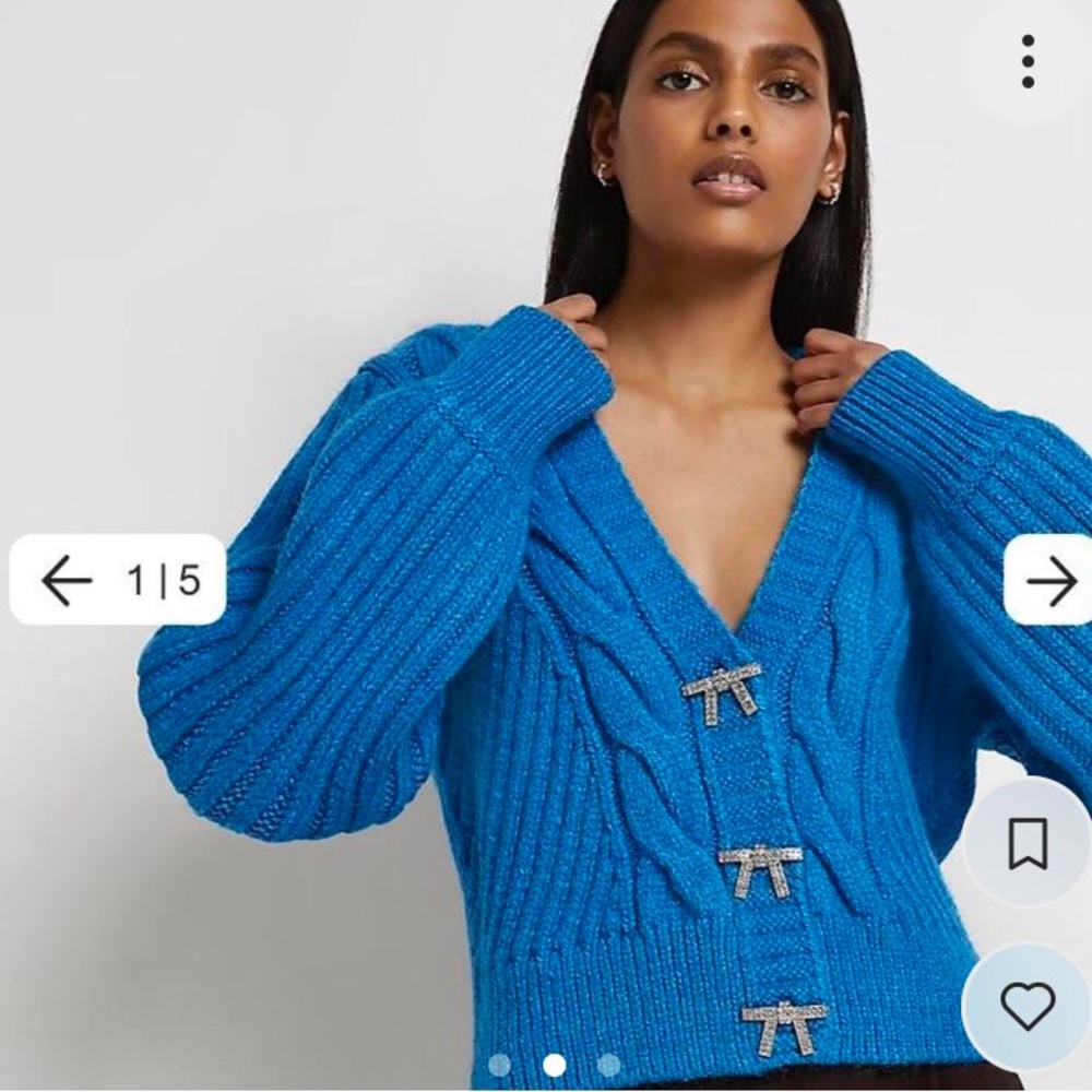 Blue cropped sweater